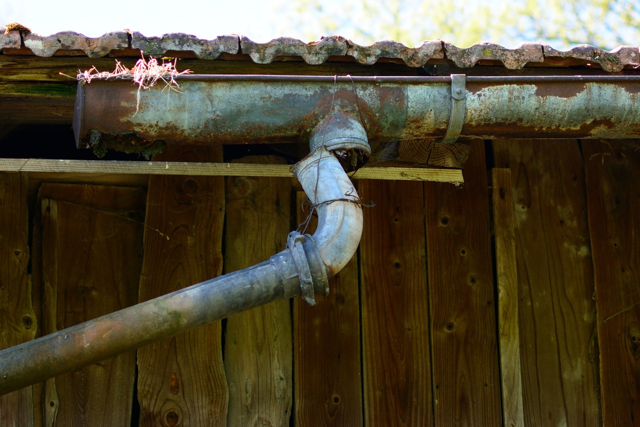 Repair Damaged Gutter